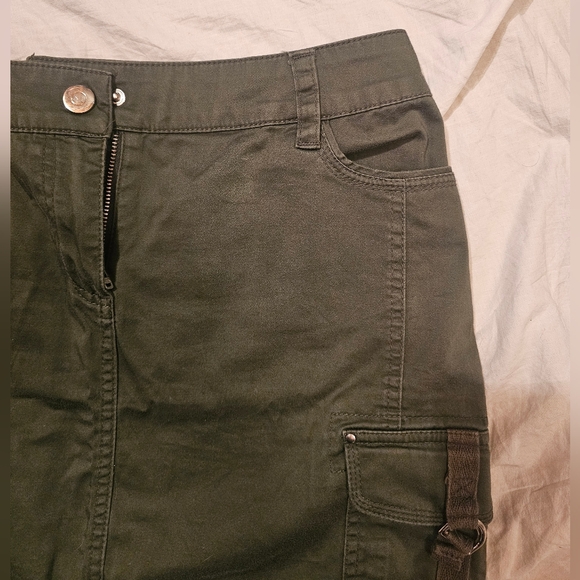White House Black Market Army Green Cargo Skirt Size 4 - Picture 6 of 13